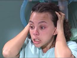 História de Amor: Joyce cai de escada, tem parto prematuro e corre risco