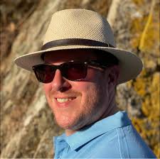 Beste Currywurst Düsseldorf 2022 gesucht !!! Moin, wir suchen die beste  Currywurst von Düsseldorf. In den letzten Jahren war es immer sehr knapp.  2020 war die Wahl zur besten Currywurst eine klare