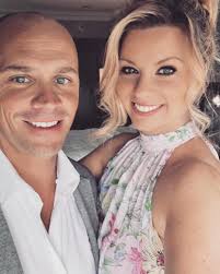 A family commercial shoot for @edmontons_best_hotels at @fairmontmac 💜  Love that we're all