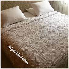 931 likes 33 comments nly amp ada amp mira nilay ada mira on instagram yagmurlu ve kapali havanin azizligine ugrasamda yatak ortusu battaniye yatak