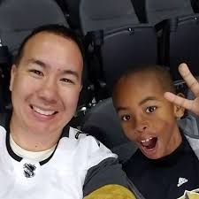 Anthony Romanowski (@AntThaKnee)