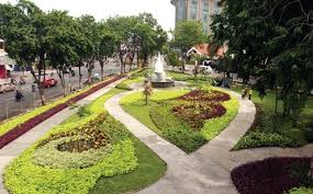 Travelplusindonesia mengusir penat di taman taman cantik dalam kota via travelplusindonesia.blogspot.com. Taman Kota Dan Taman Olahraga Di Kabupaten Tangerang