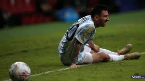 Identificate / registrate para ver este evento. El Enojo De Messi Con El Medico Que Lo Quiso Atender En Argentina Uruguay Tyc Sports
