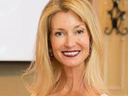 Simone Winston's Instagram, Twitter & Facebook