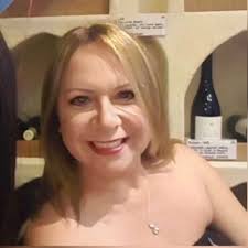 Lorna Castro (@lornacastro)