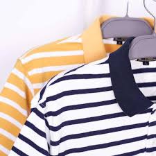 Sehingga tidak heran bahwa banyak pria yang memilih kaos dengan ukuran lengan ini sebagai pilihan. Kaos Kerah Pria Polo Lengan Pendek Motif Full Belang Bahan Katun Terbaru Juli 2021 Harga Murah Kualitas Terjamin Blibli