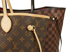 Louis Vuitton Neverfull Buying Guide Yoogis Closet Blog