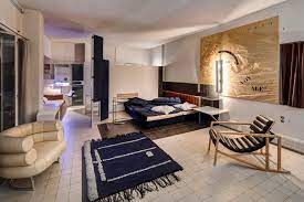 Eileen gray was an architect and furniture designer and a pioneer of the modern movement in architecture. Eileen Gray S Modernist E 1027 Villa Revealed In Photos By Manuel Bougot