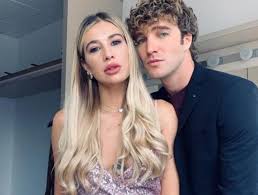 Clizia Incorvaia Incinta La Foto Col Pancione E Boom Di Like Solonotizie24