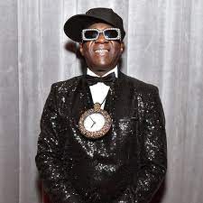 Flavor Flav Hits The 2020 Grammys Red Carpet With His Signature Clock E Online