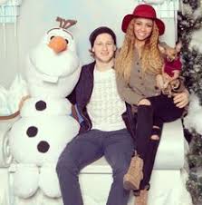 Nonton big girlfriend (2019) ,(jika tidak berjalan silahkan pilih server lain!) Hockey Players With Pets And Other Animals Hockey Christmas Vanessa Morgan Colorado Avalanche