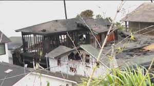 The number of messages you receive will vary depending on the number of jobs you applied to, jobs you searched for, or the. House Fire In Encinitas Leads To Bluff Collapse Over Beach Cbs8 Com