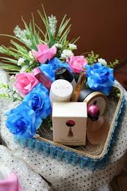 Sekiranya anda sukakan dompet sebagai barang hantaran lelaki bajet dan simple, pilih. Bazilah Azhar Bertunang Hantaran Pihak Lelaki Dan Perempuan