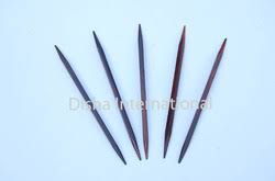 Confused by what knitting needle size relates to what, us to uk, canada or metric to uk? Knitting Needles Wooden Knitting Needles Manufacturer From New Delhi