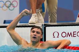 On october 13, 2017, finke announced his verbal commitment to swim at the university of florida. O6tlr6bqp0 2lm