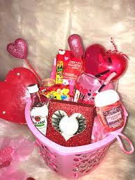 Valentine's day gifts are given to lots of different people including mums, dads, husbands, girlfriends and even teachers. Valentine S Day Lash Basket Girl Gift Baskets Diy Birthday Gifts Diy Best Friend Gifts