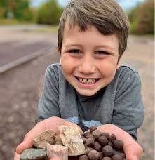 Nancy Uschold's Instagram, Twitter & Facebook