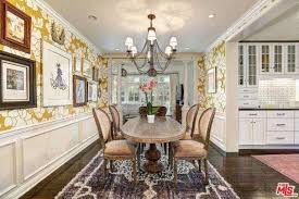 Victorian picture showing the interior of a dining room typical of the victorian period, complete with patterned wallpaper, gasolier, many pictures, long table and an aspidistra in a pot. 50 Dining Rooms With Oval Dining Tables Photos Home Stratosphere