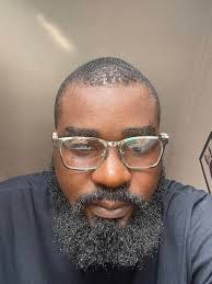 Introduction of a 67-year-old artist hippy from Florida