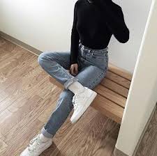Black Air Forces Outfit Nike Air Force Airforce Highwaist Black Minimal Fashion Inspo 90s Snygga Klader Modeklader Enkla Outfits