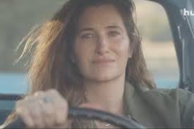 Little Fires Everywhere First Look: Meet Mia Warren & Elena Richardson