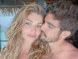 Desde criança ele já sonhava em ser ator. Caio Castro Ironiza Fim De Namoro Com Grazi Massafera Apos Foto Sem Alianca Quem Quem News