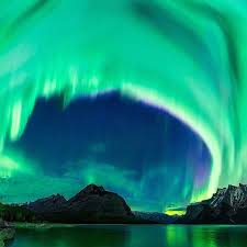 Awesome Aurora Borealis Over Lake Minnewanka In Banff National Park Alberta Canada By M Northern Lights Aurora Borealis Northern Lights Banff National Park