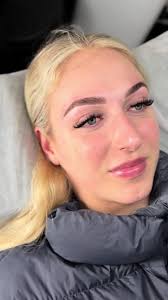 RHIAN EVANS (@lashesbyrhian__)