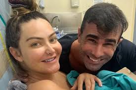 Laura Keller abre o coração sobre experiência de parto humanizado após  nascimento do primeiro filho