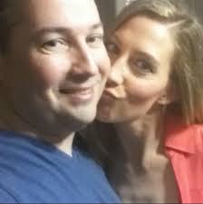 Licensed contractor for siding repair?