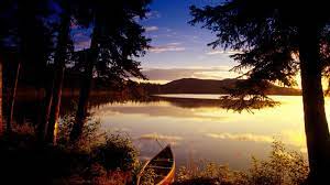 Ticari kullanım için ücretsizdir kaynak gösterilmesi gerekmez telif hakkı ücretsizdir. Tertemiz Su Ve Tekne Guzel Manzara Duvar Kagidi