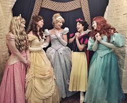 Aurora Belle Cinderella Snow White And Ariel Disney Cosplay Disneyland Princess Disney Face Characters
