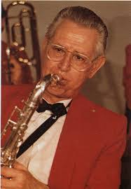 Leopoldo Aragon's Instagram, Twitter & Facebook