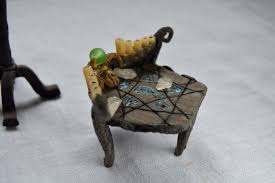 Skyrim Enchanting Table Miniature Elder Scrolls Skyrim Etsy Purple Christmas Ornaments Skyrim Enchanting Miniatures