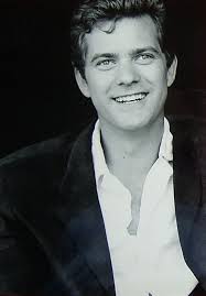 I mean, but really. After all these years, is there anything better than  Pacey Witter?