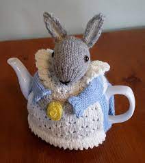 Knit five rows, making a raise on the same across the range, starting from the second row. Teapot Cozy Knitting Patterns In The Loop Knitting