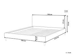 Rivestito in similpelle, è comprensivo di rete ortopedica a doghe con doppia barra centrale e vano contenitore sottostante. Fodera In Tessuto Beige Per Il Letto 180 X 200 Cm Fitou Beliani It