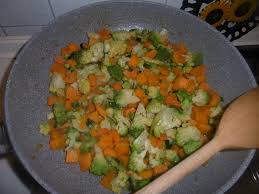 Broccoli e carote in padella grazie al loro abbinamento cromatico, sono ideali come contorno, oppure come secondo leggero a base di verdure. Zucca E Broccoletti In Padella
