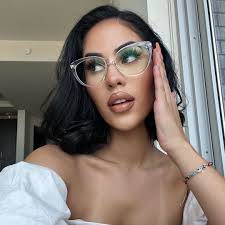 Chill with 👓"Marcus". Do u wanna try? (📷 @bordabechere ) Direct link>>  https://bit.ly/3OAcfj1 Check more>> https://m.zeelool.com/to-app?type=2 .  Join Zeelool FB group get 15% off!  https://www.facebook.com/groups/ZeeloolWelcomeyou/