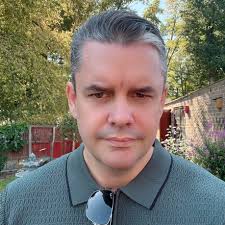 Giving away two items from an auction