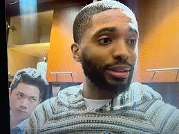 New York Knicks Schedule ￼ NEW YORK KNICKS 2025-26 NBA REGULAR SEASON  SCHEDULE 8/14/2025 DAY DATE SUBJECTT CHANGE 能山爆 κУ Cleveland 10/24/25 25  NATTV ESPN OPPONENT 1/17/26 LOCAL 7:30P 10/31/25 11/2/25 Mon