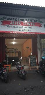 Nama dan cerita sitkom ini terinspirasi dari aplikasi ojek online populer. Waroenk Santai Jenk Tiwie Denpasar Restaurant Reviews Photos Phone Number Tripadvisor