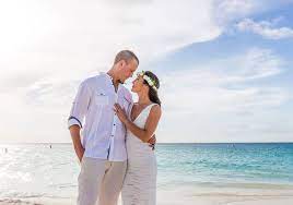 From Kim Kanye To David Victoria Celeb Couples Who Renewed Their Wedding Vows Wedding Vows Celebrity Couples Wedding Renewal Vows