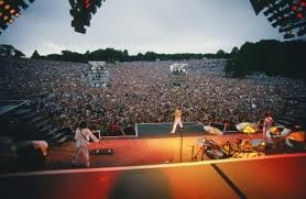 Live at wembley stadium — queen. 464122 550496608334500 840284195 O Freddie Mercury Wembley Queen Photos