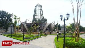Yang masih saya ingat sampe saat ini antara lain : Masjid Monumental Dan Taman Di Majalengka Membuat Nyaman Wisatawan Times Indonesia