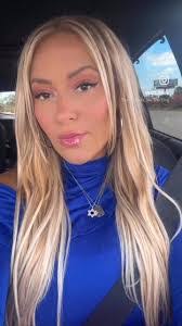 Amanda Bouse's Instagram, Twitter & Facebook