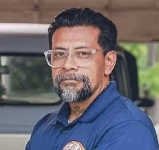 How to contact a scamming contractor?