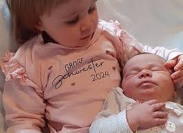 Linda Hackl's Instagram, Twitter & Facebook