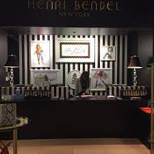 Ideas For The New Salon Reception Area Salon Reception Area Salon Reception White Hair Salon
