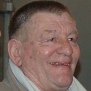 Het tweetal was het middelpunt van het 'hoornik konsern', een kring van jonge schrijvers en kunstenaars, waartoe onder anderen j. About J Bernlef Dutch Writer And Translator 1937 2012 Biography Bibliography Facts Career Wiki Life